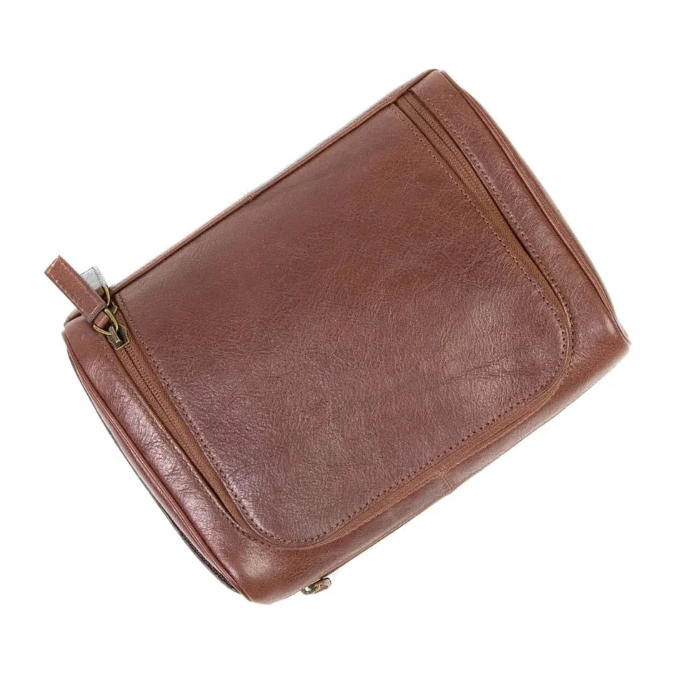Boconi Becker Leather Toiletry Kit