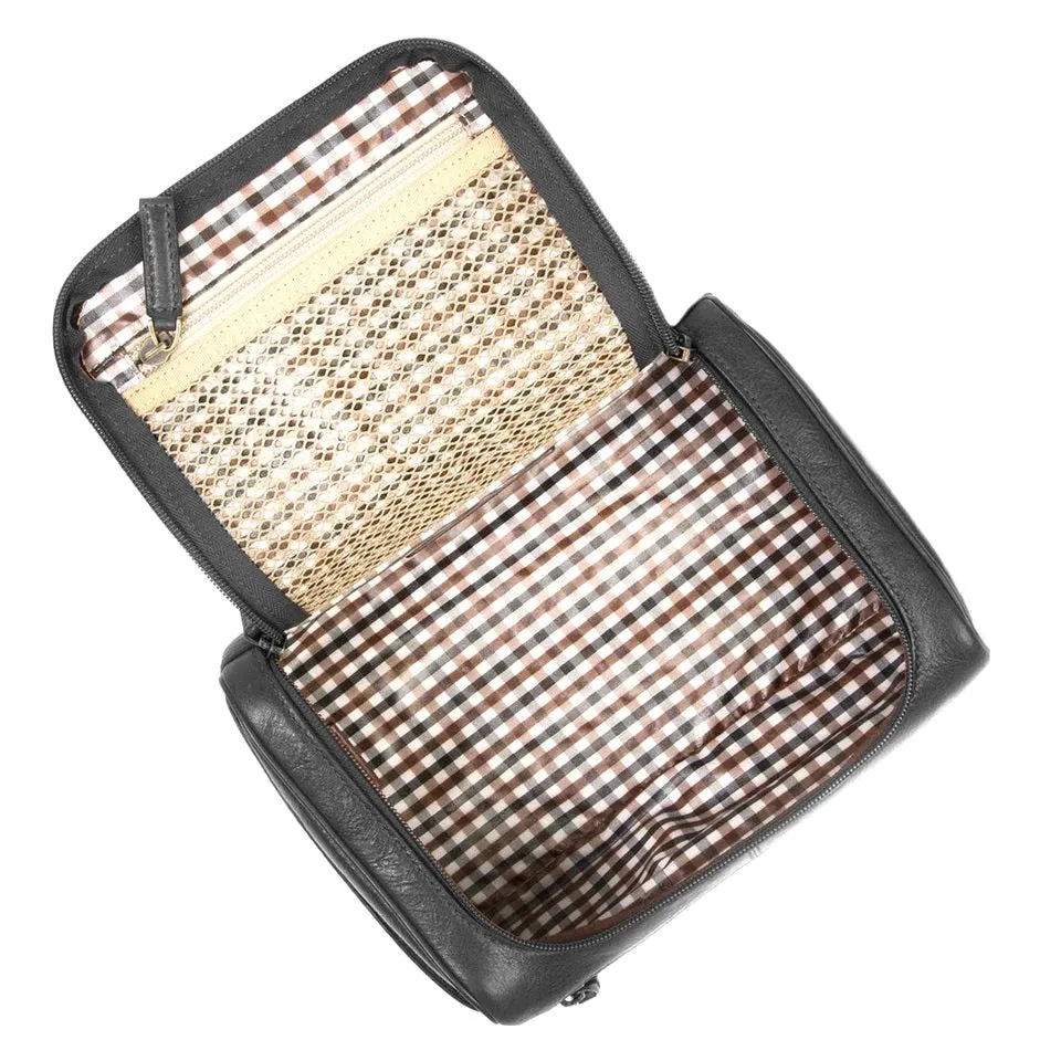 Boconi Becker Leather Toiletry Kit