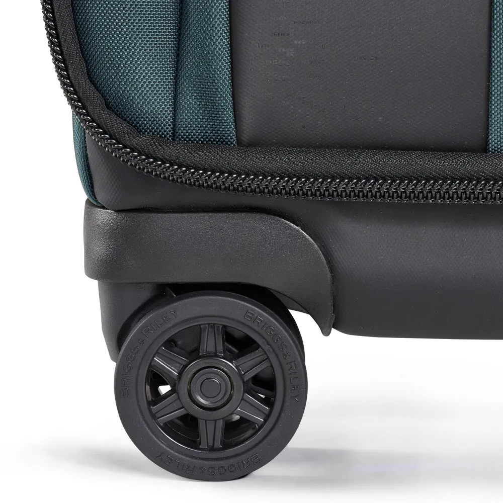 Briggs & Riley ZDX 21" 4-Wheel Carry-On Luggage