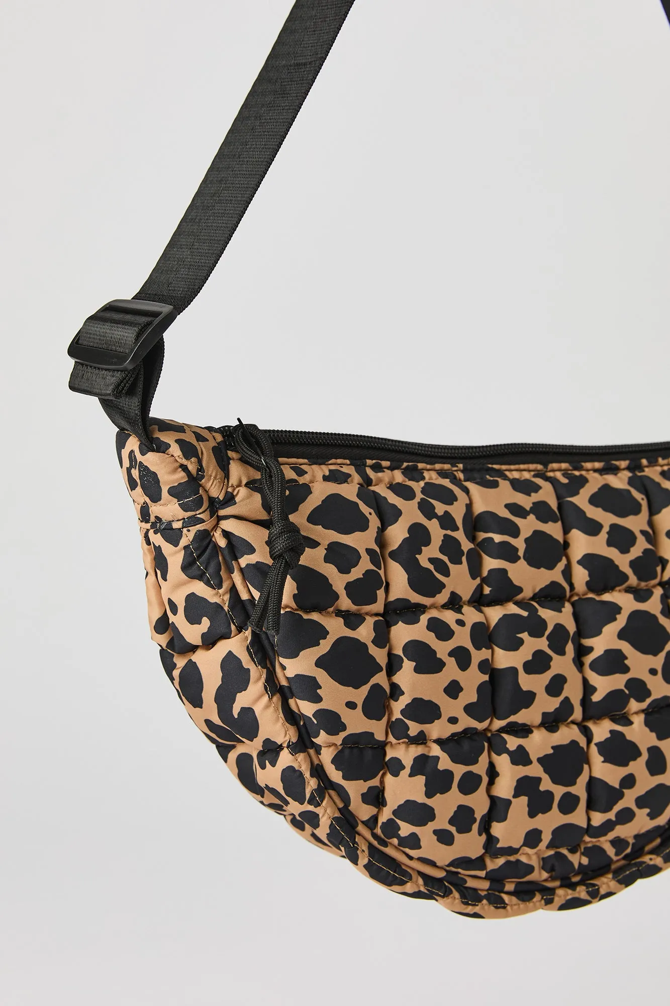 Sac demi-lune matelassé en nylon pour fille