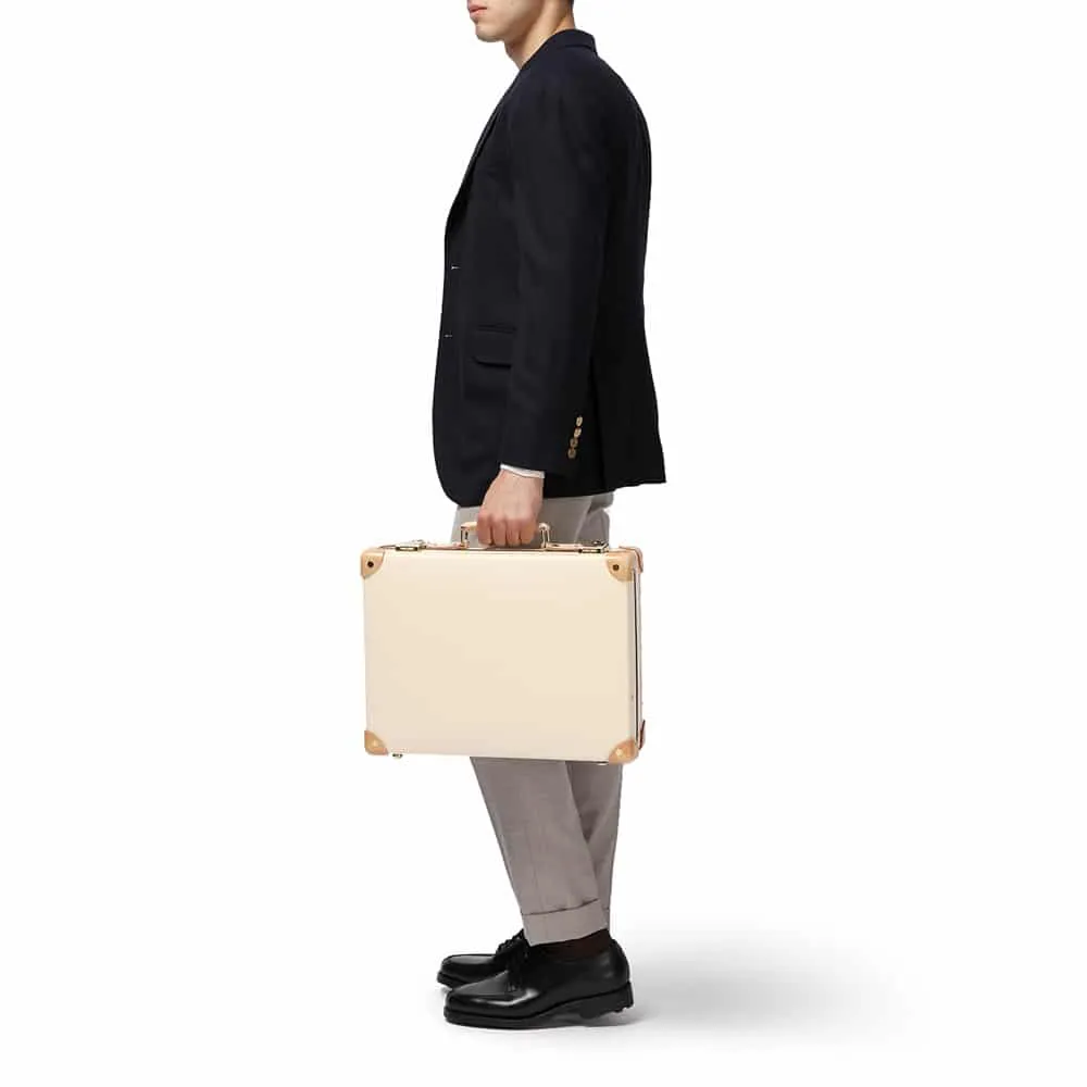 Safari · Attaché | Ivory/Natural