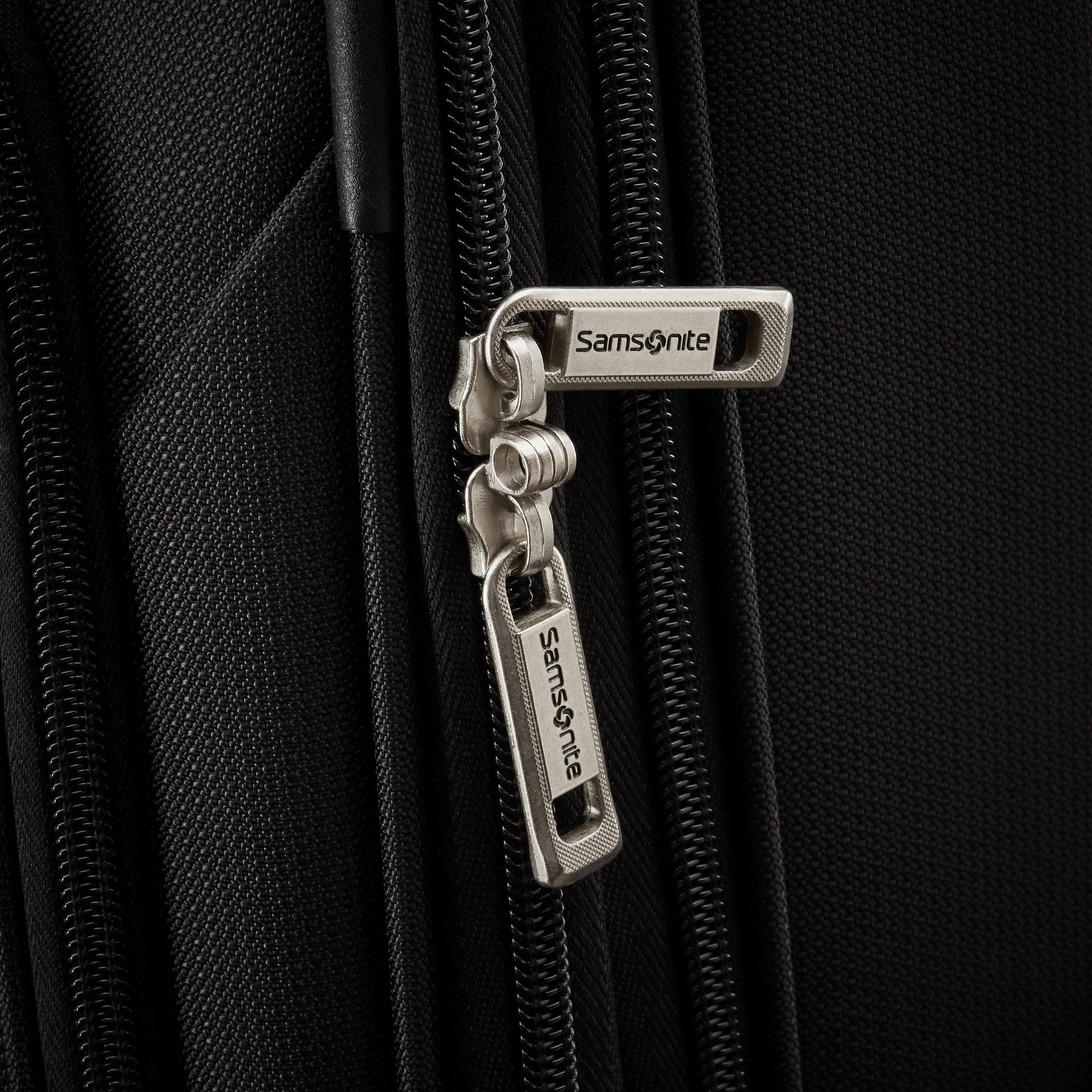 Samsonite Advena 20" 4-Wheel Carry-On Luggage