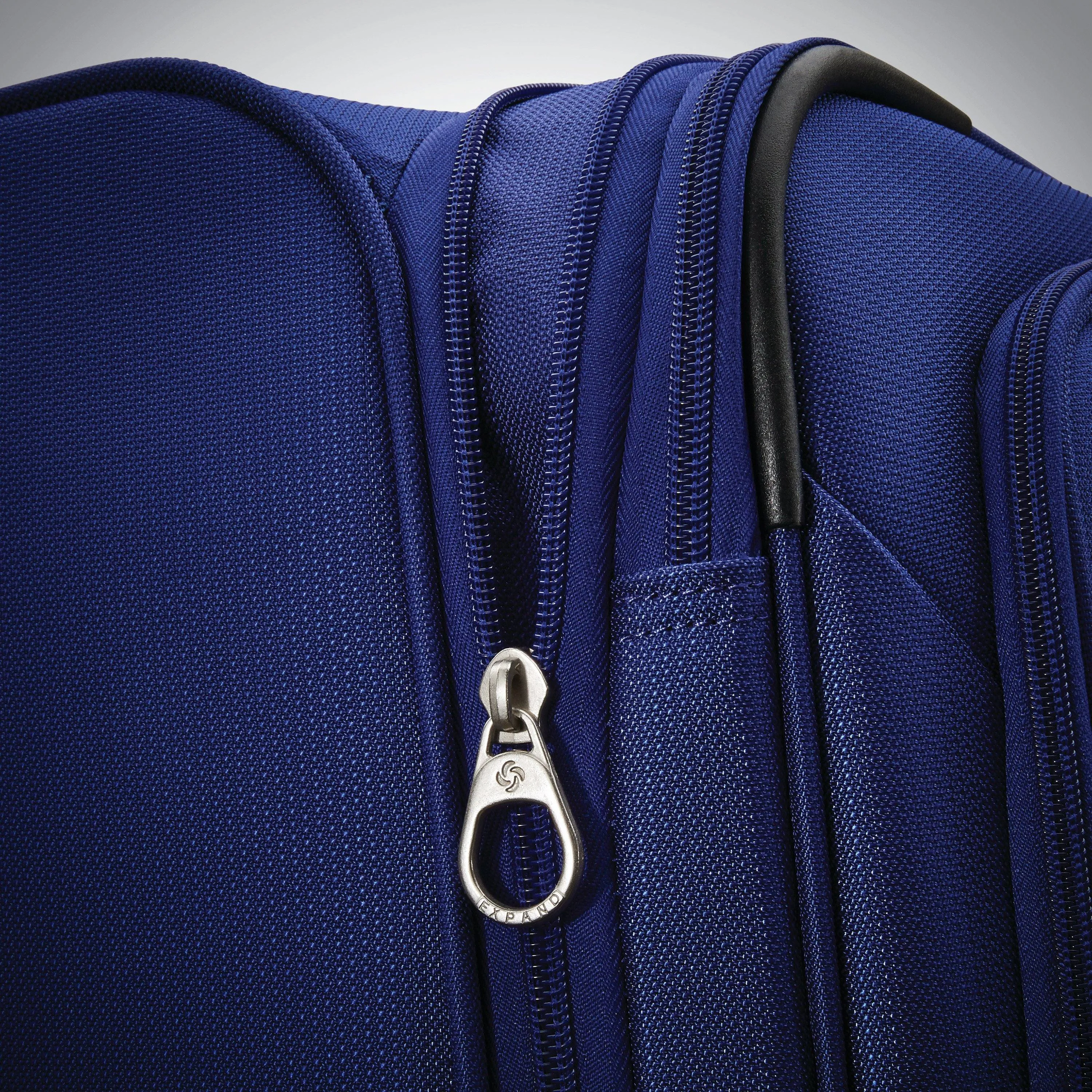 Samsonite Advena 29" 4-Wheel Large Luggage