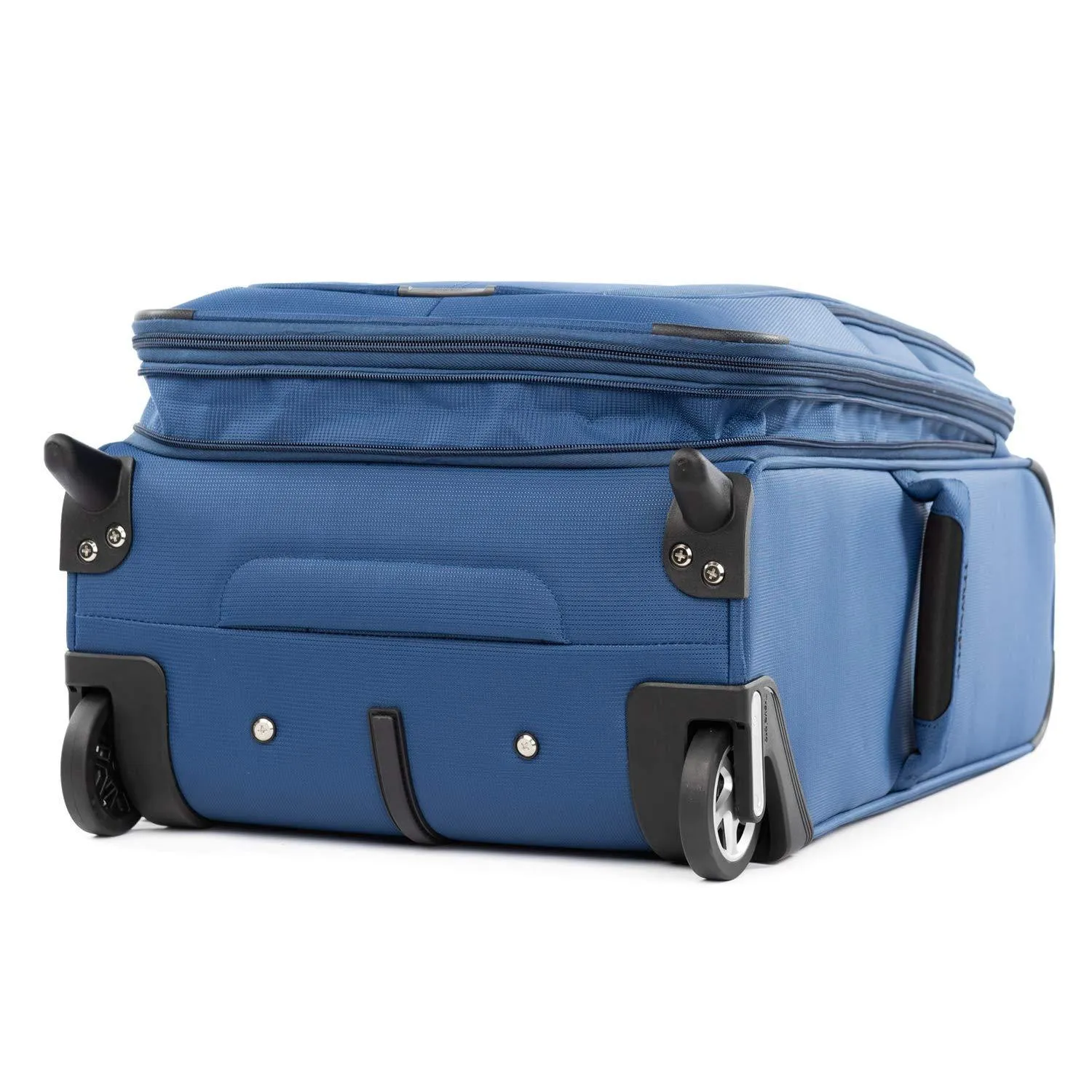 TravelPro Maxlite 5 22" 2-Wheel Carry-On Luggage